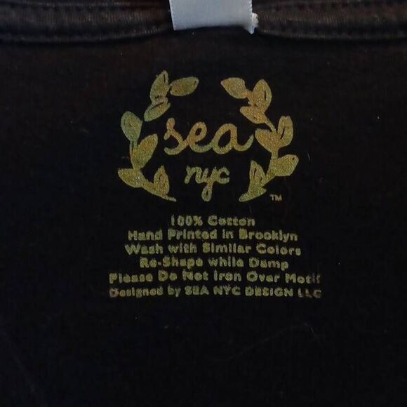 Motorcycle V-neck Tshirt, Men's Size Medium Brand: Sea NY Color: Black and Gray - Picture 3 of 7